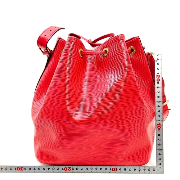 Louis Vuitton Red Petit Noe Epi Crossbody Bag with Adjustable Strap - Picture 5 of 9